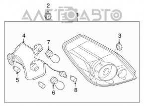 Lampa dreapta Nissan Altima 07-12 are geamul spart.