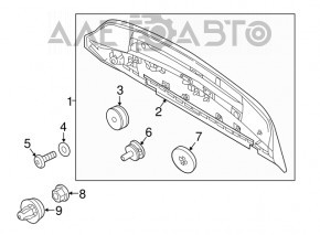 Spoilerul ușii portbagajului Volvo XC90 16-22 are ghidajul rupt.