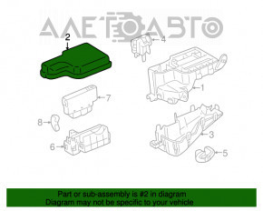 Capacul cutiei de siguranțe sub capotă Toyota Sienna 11