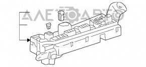 Блок предохранителей подкапотный Toyota Corolla e12 02-06 D4D