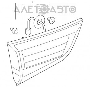 Lampa interioară pentru capacul portbagajului stânga Mitsubishi Outlander 16-21 SUA restilizat, colțul rupt, necesită polizare.