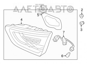 Lampa interioară de pe capacul portbagajului dreapta pentru Kia Optima 14-15, cu un mic ciobit la colț.