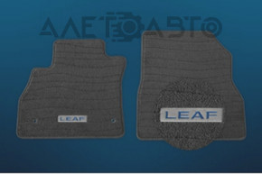 Covorul din fața dreapta a salonului Nissan Leaf 13-17, material textil negru.