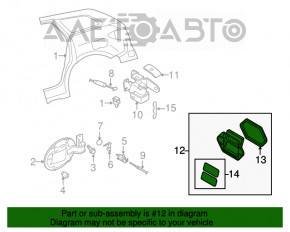 Grila de ventilatie dreapta Mazda CX-5 13-16 este ruptă.