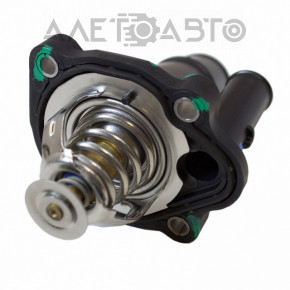 Corpul termostatului Ford Focus mk3 11-18 2.0