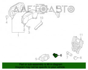 Butonul de deschidere a portbagajului Ford Mustang mk6 15- este situat în interiorul mașinii.