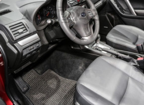 Set de covorașe pentru interiorul mașinii Subaru Forester 16-18 SJ, material textil, culoare neagră.