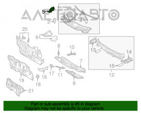 Capacul grilei stergatoarelor stanga Toyota Prius V 12-17