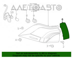 Capacul farului exterior, aripa spate stanga Toyota Rav4 19- fabricat in SUA